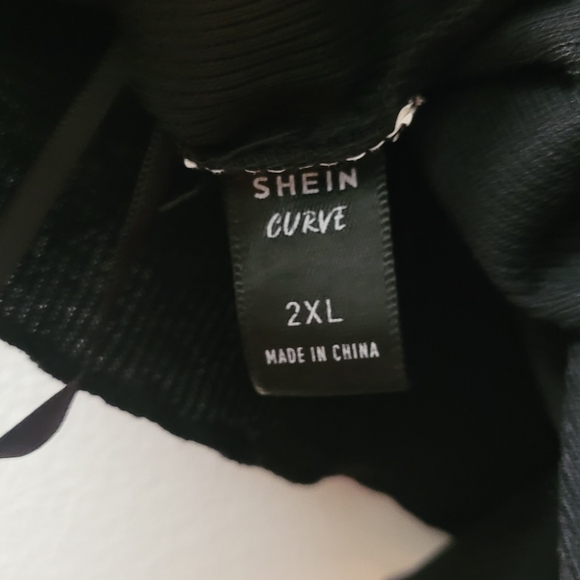 Off the shoulder crop top - Picture 5 of 7